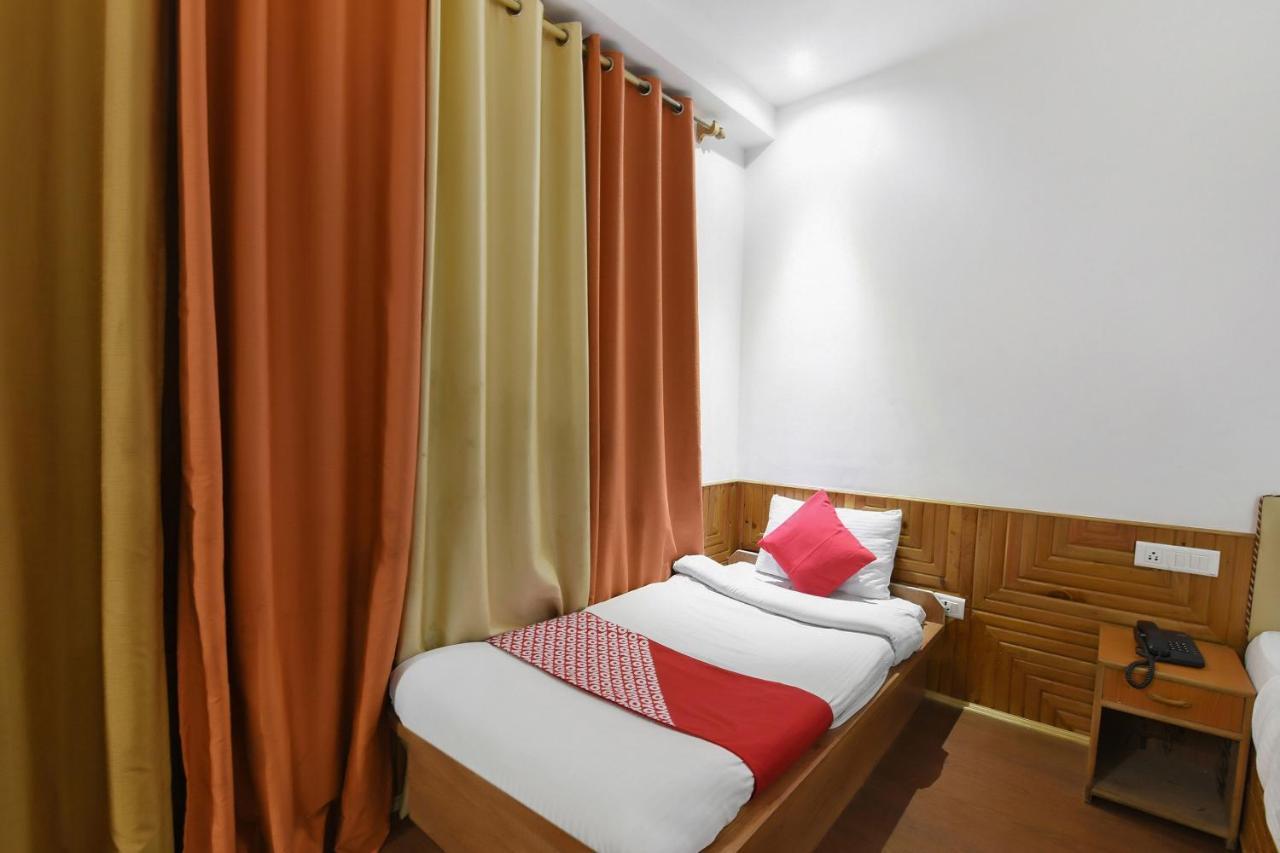 Hotel Oyo 23533 Mount View à Kulu Extérieur photo