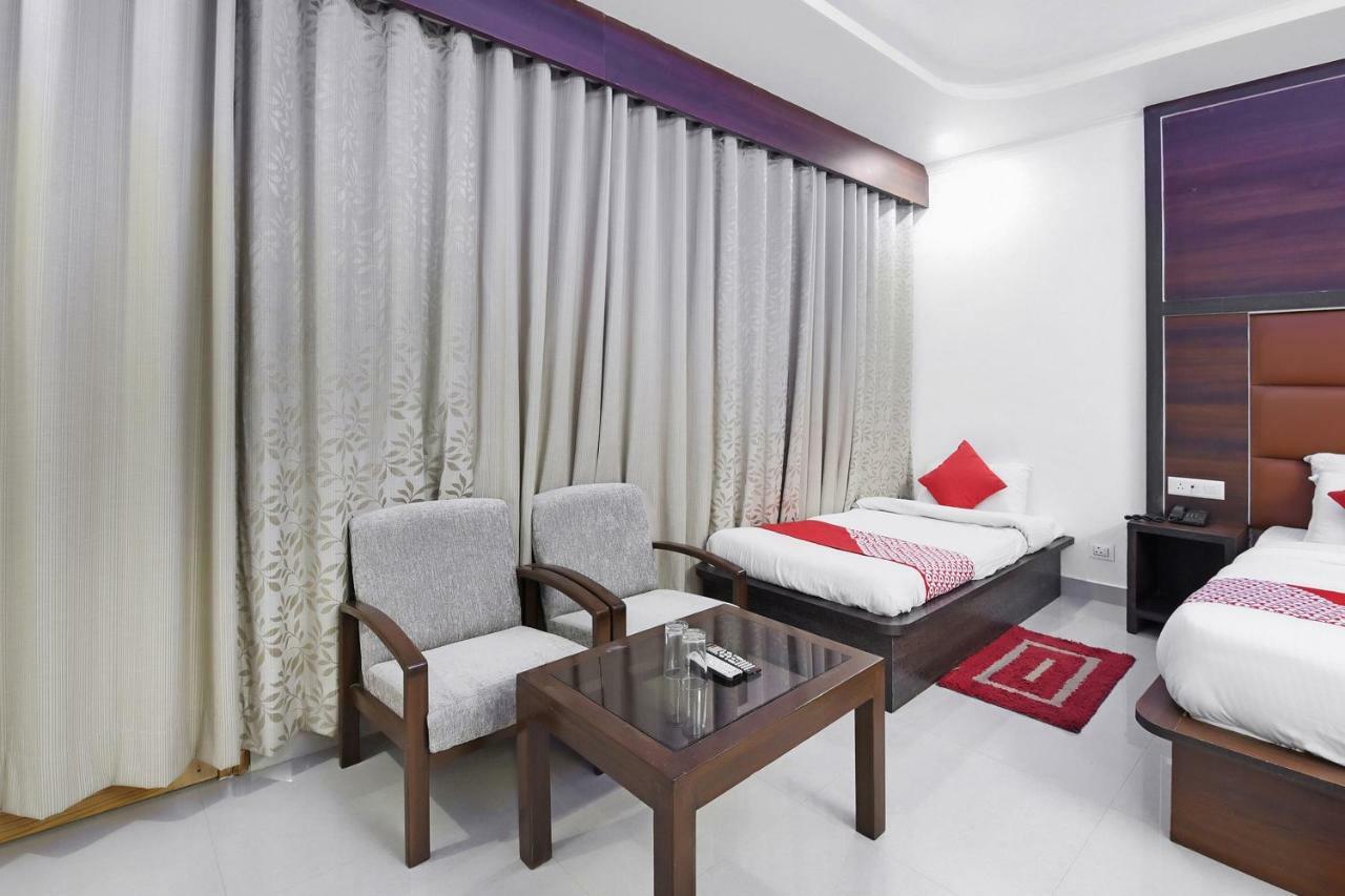 Hotel Oyo 23533 Mount View à Kulu Extérieur photo